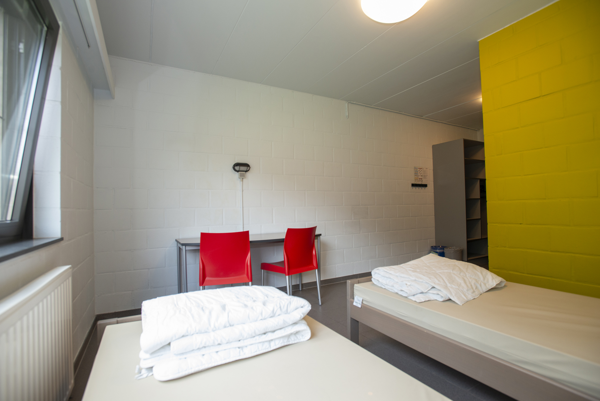 Hierop zien jullie onze kamers en eetzaal te Genk