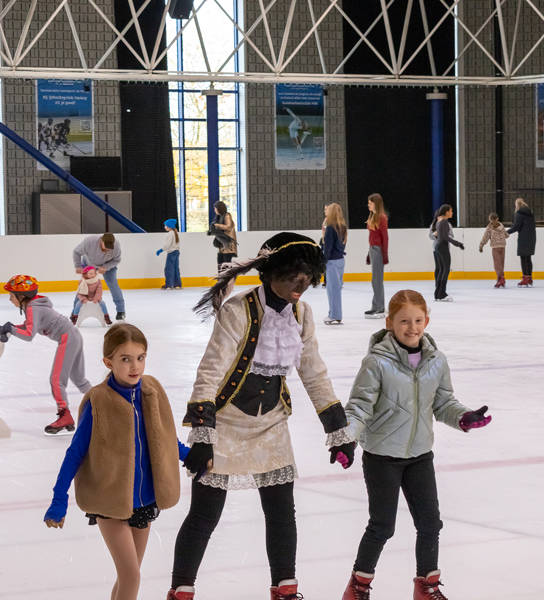 Sfeerbeelden schaatpieten Hasselt
